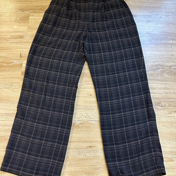 Vince Pants - Women's Vince. Black & gray Plaid Wide Leg Pants Size 8 Baggy Dress Casual